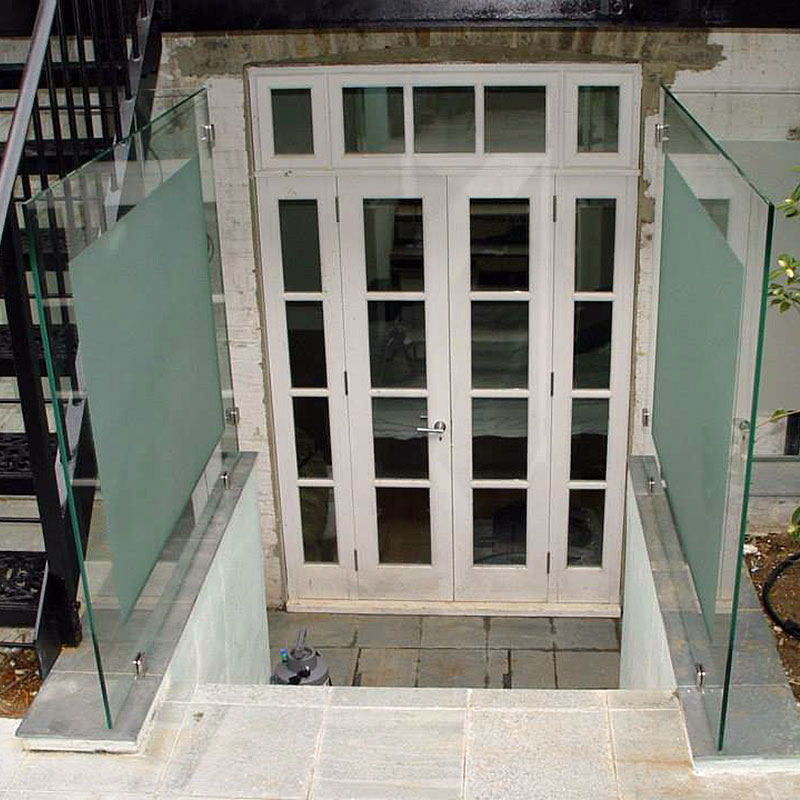 Glass balustrades in a back garden in London