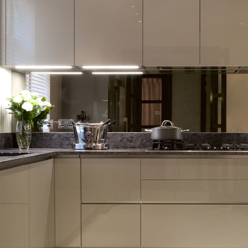 mirrored glass kitchen splashbacks