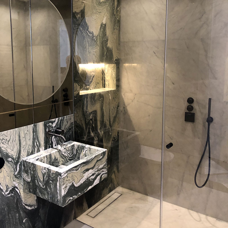 Frameless glass shower Ladbroke Grove