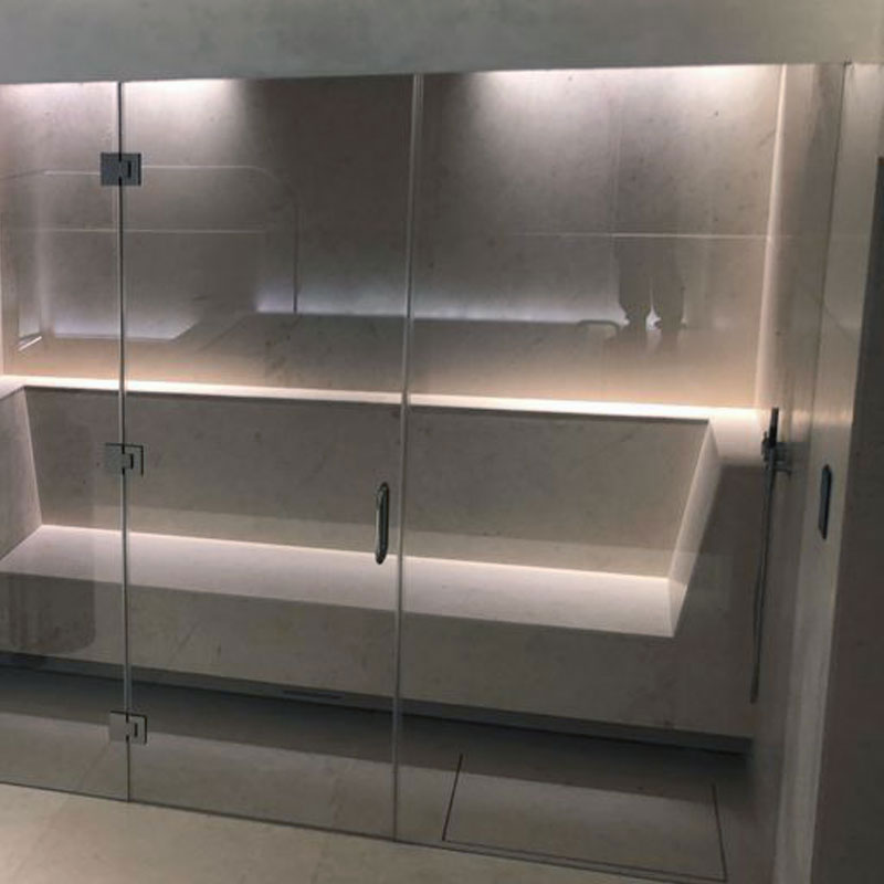 Frameless shower
