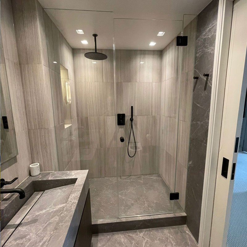 Bespoke glass shower door