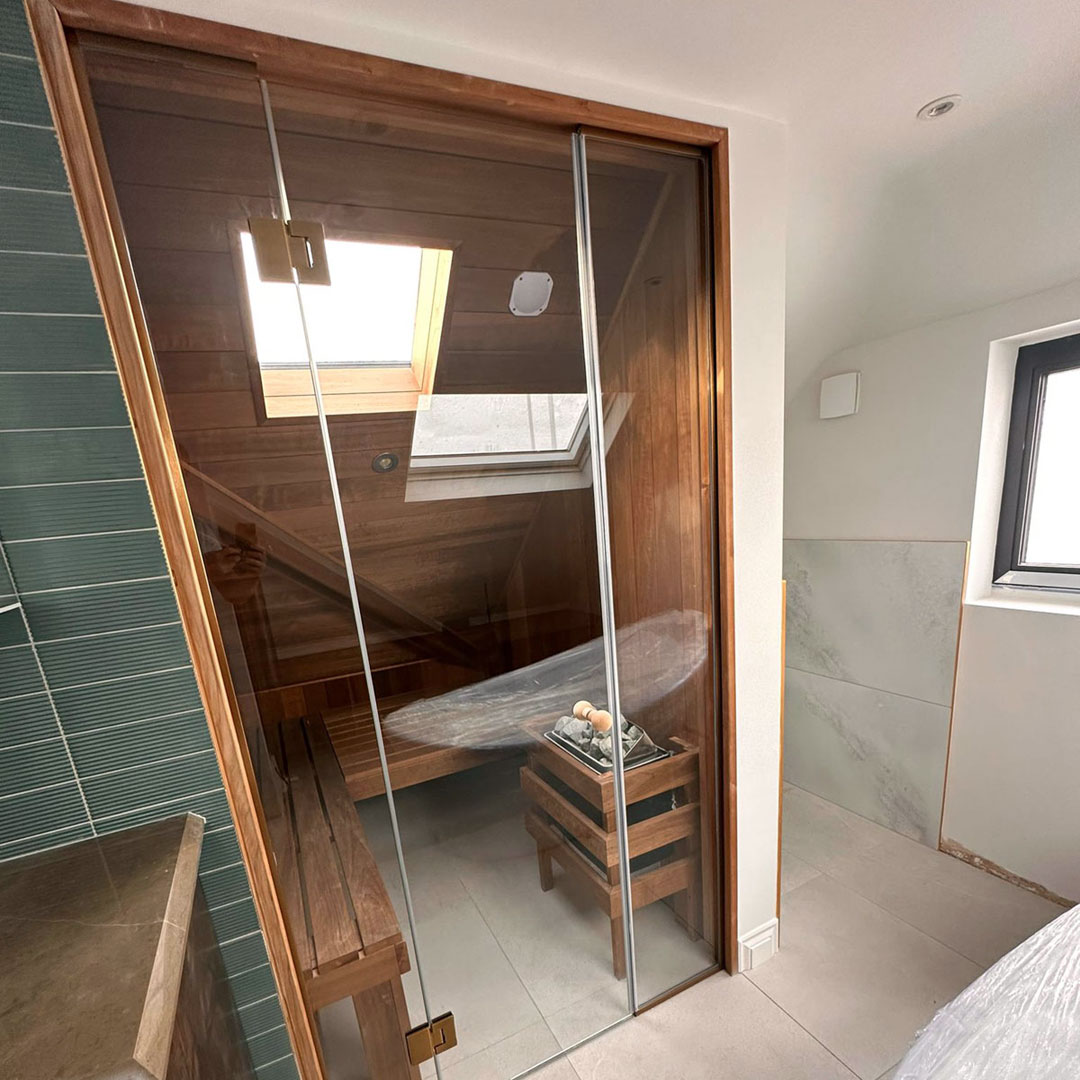 Bespoke sauna glass in London